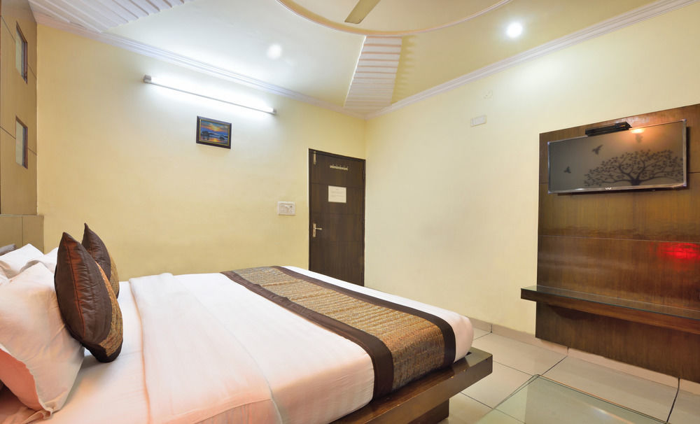 Centra Inn New Delhi Exterior photo